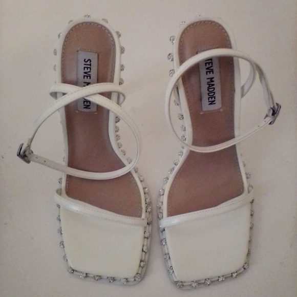 Steve Madden White Rhinestone Faux Leather Ankle Toe Strap 4 1/2" Heels sz 7.5 M - Picture 2 of 14